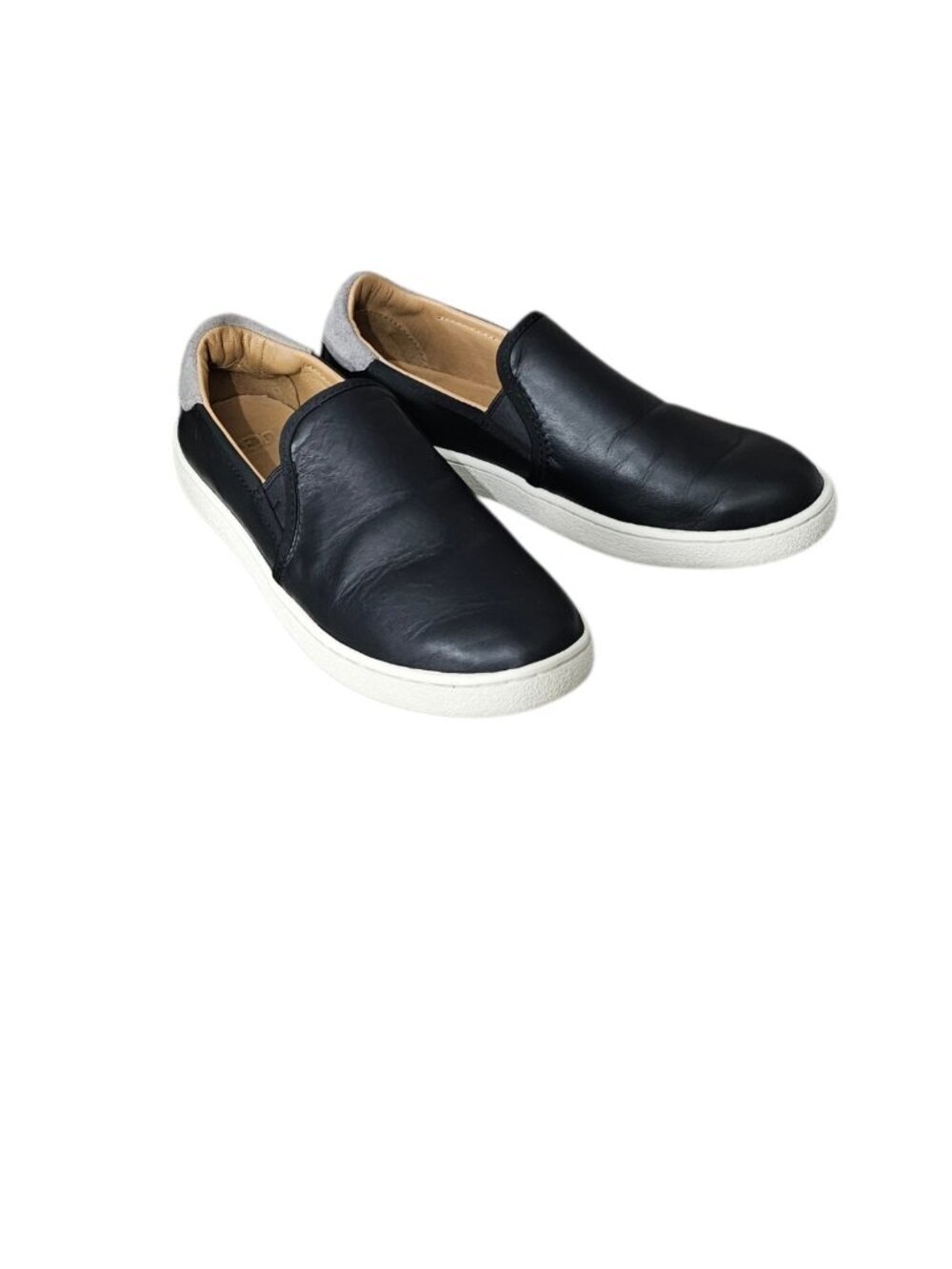 UGG Cas Black Leather Slip On Flat Sneakers Shoes Low Profile Size 7 - Picture 3 of 8